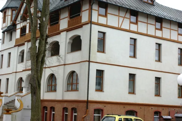 Okna w kolorze złoty dąb