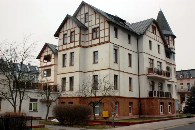 Wymiana okien w domu wczasowym