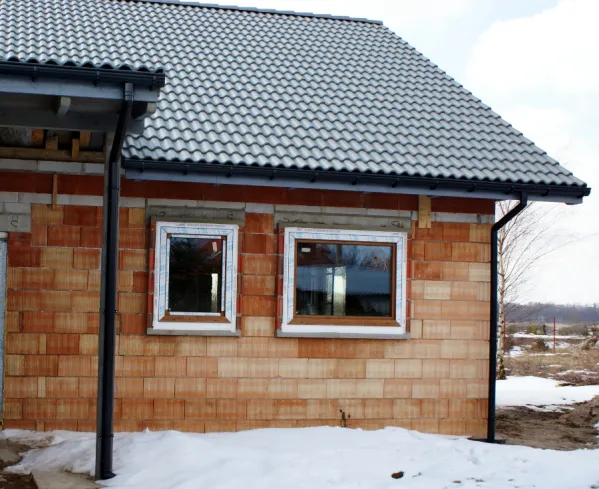 Montaż okien z użyciem taśm paroprzepuszczalnych