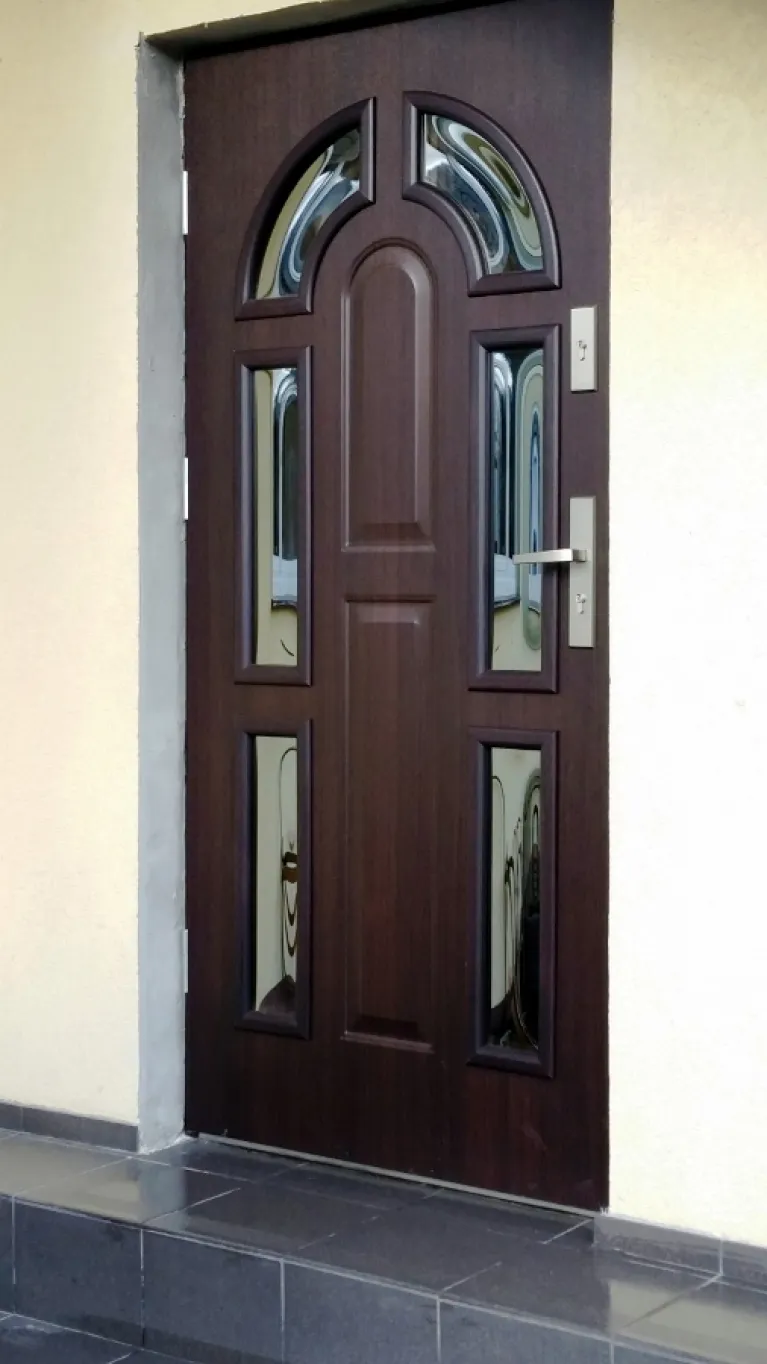 montaż drzwi stalowych KMT PLUS 75 PASSIVE