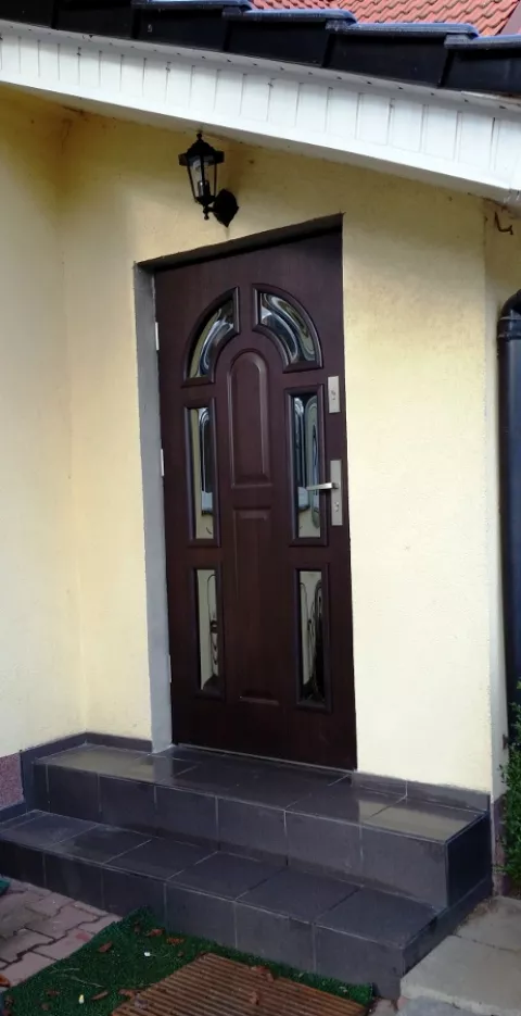 montaż drzwi stalowych KMT PLUS 75 PASSIVE